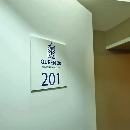 Queen 20 - Private Duomo Gasthof *