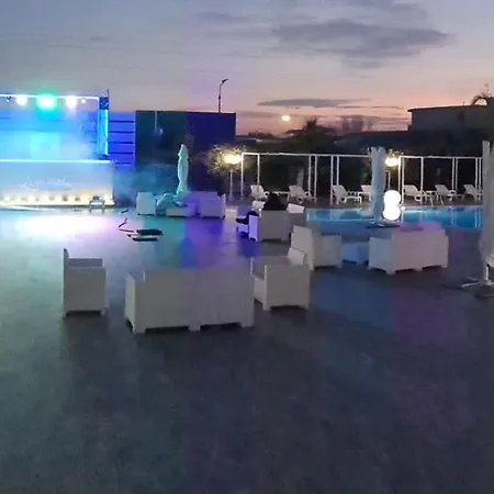 L'Incanto Pool Club *