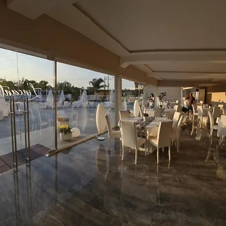 L'Incanto Pool Club * Naples