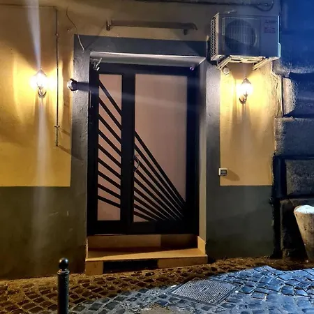 Napoletano Konukevi