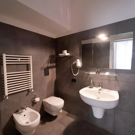 Πανσιόν Royal H Umberto I, Centro, By Clapa Group Νάπολη