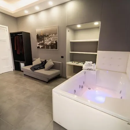 Royal H Umberto I, Centro, By Clapa Group * Νάπολη