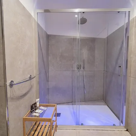 Guest house Le 4 Stagioni Dante H Centro, By Clapa Group Naples