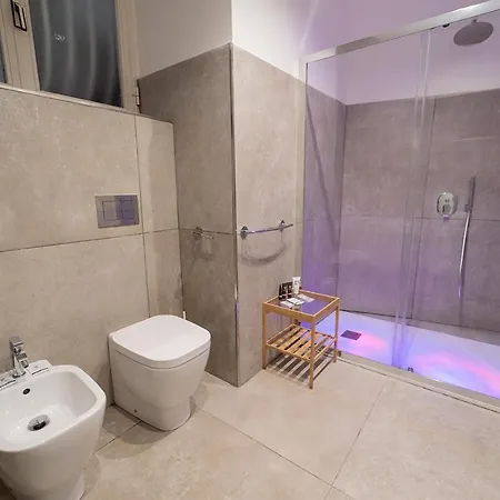 Le 4 Stagioni Dante H Centro, By Clapa Group Guest house Naples