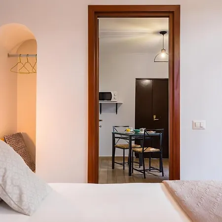 Apartment Porta Nolana By Wonderful Italy Naples