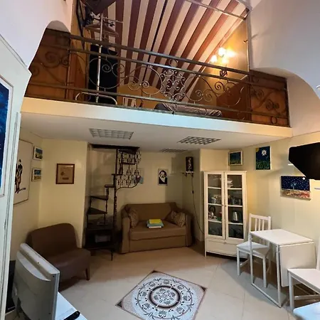 Apartment Virgil's *