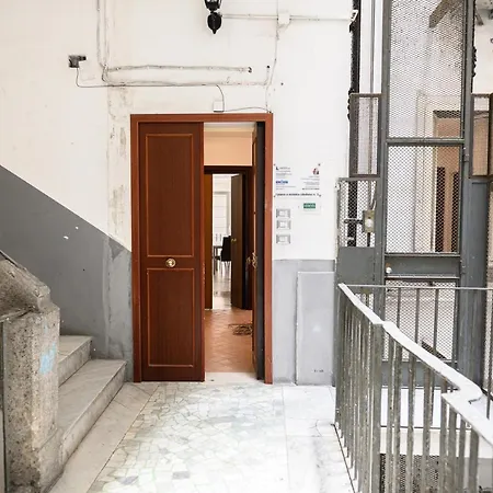 Piazza Portanova *