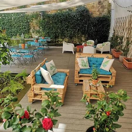 Bed & Breakfast Borgo Vergini Garden 2*