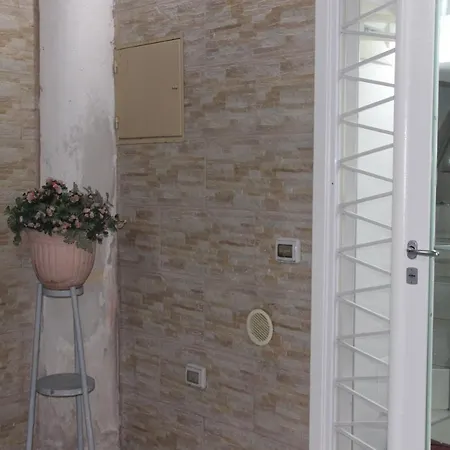 Appartement La Casa Di Ale A Chiaja