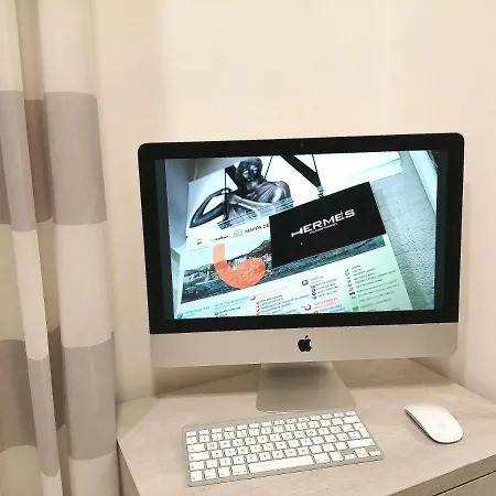 Hermes For Tourists ゲストハウス