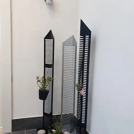 Infrascata Cento Metri Dal Mann Alloggio in famiglia Napoli