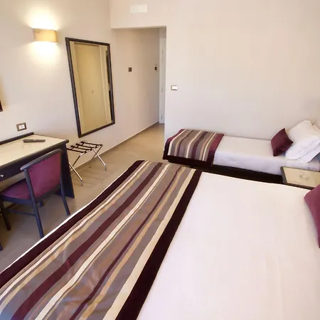 Europa Hotel 3*
