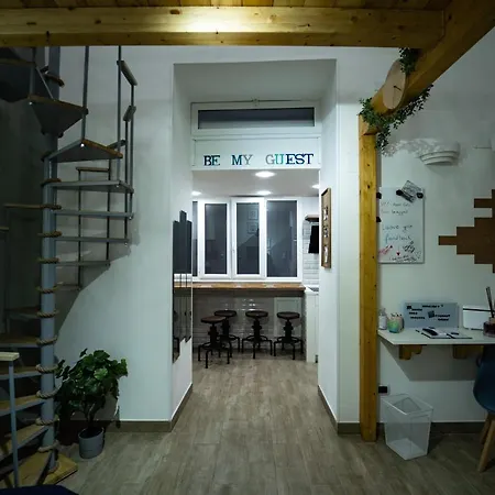 Roots Apartment