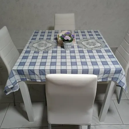 Casa Tetyana Apartment *