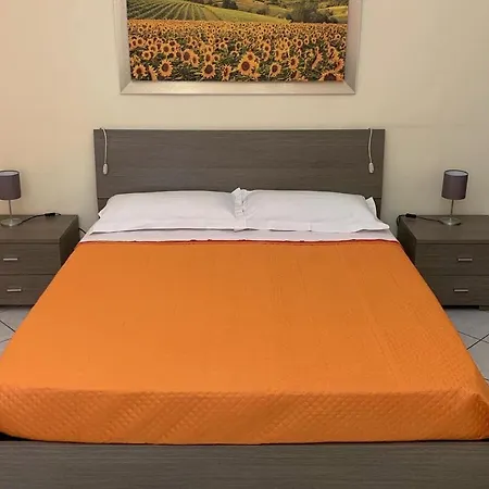 Centro Storico La Casa Di Ciro Holiday home Naples