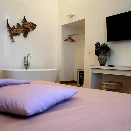 Bed & Breakfast Caracciolo Beb *