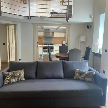 “la Pinta” Elegante Al Vomero Apartment *