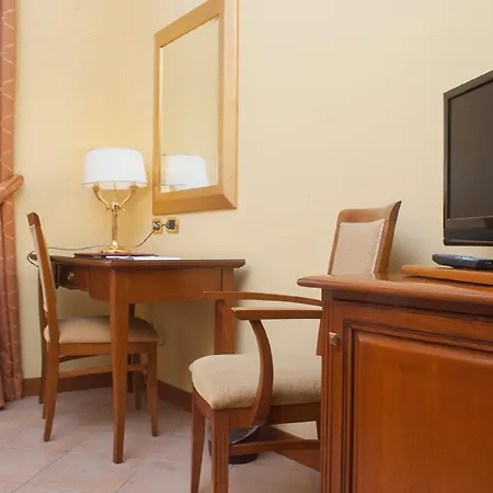 Le Cheminee Business Hotel