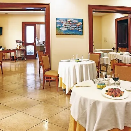 Le Cheminee Business Hotel