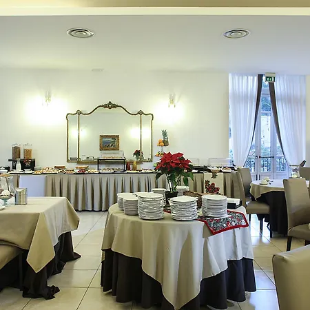 ホテル Grand Capodimonte ナポリ