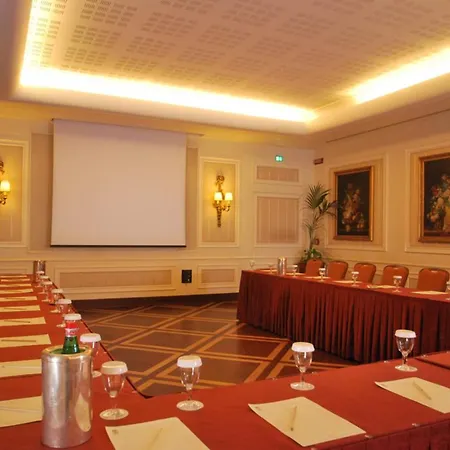 Palazzo Alabardieri מלון 4*