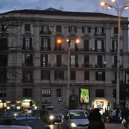Bed & Breakfast Napoli Centrale Gasthof 3*