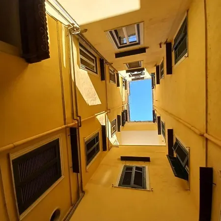 La Maison Marseille Bed & Breakfast Napoli