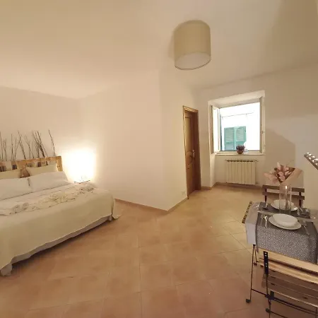 La Maison Marseille * Napoli