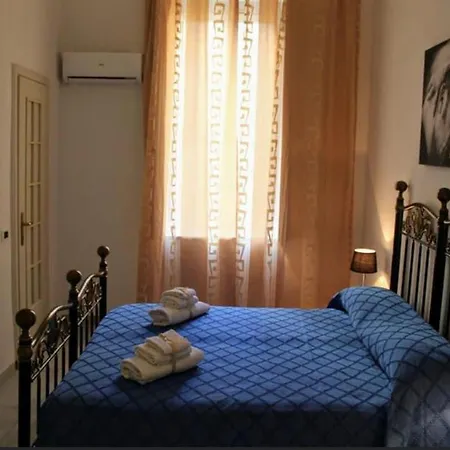 Romy * Νάπολη