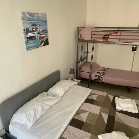 Romy * Νάπολη