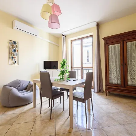 Apartamento Vico Lungo Teatro Nuovo 20 Nápoles