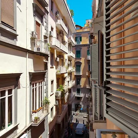 Opera In Via Toledo By Wonderful Italy Affittacamere Napoli