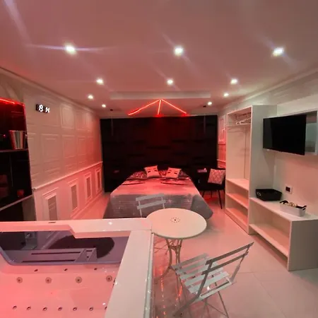 Samm Porta San Gennaro Bed & Breakfast *