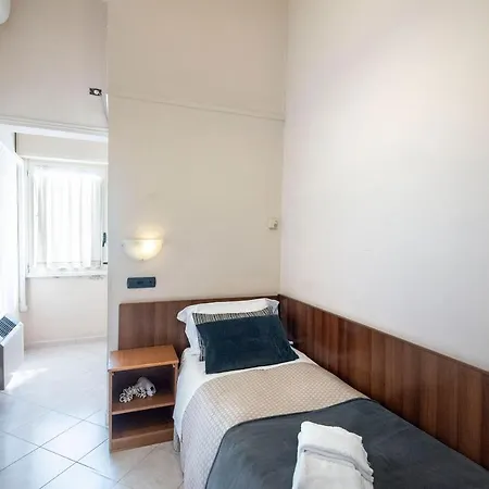 Fiorentina Hotel 2*