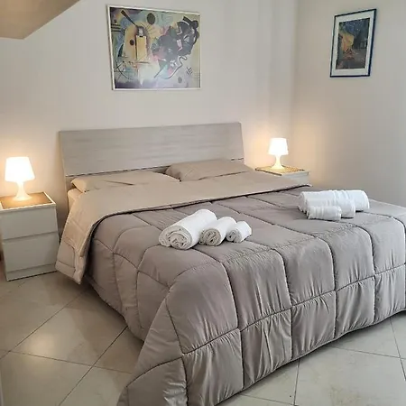 Le Gemme Naples