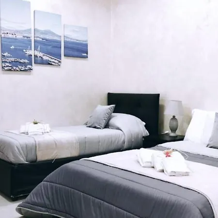Donna Lucia Apartament Neapol