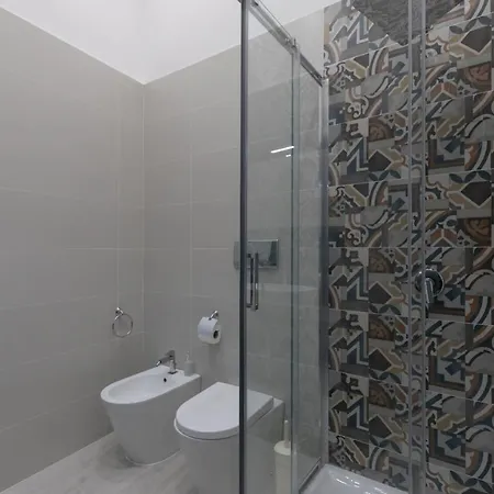 My Brilliant With Jacuzzi 2 Steps From St Toledo Guest house Naples