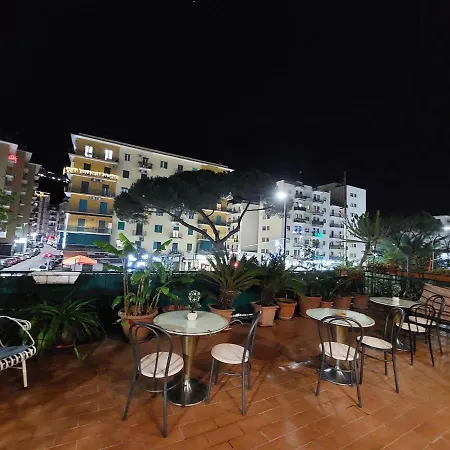 Domus Cesare * Naples