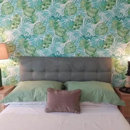 Donna Lucia Bed & Breakfast *