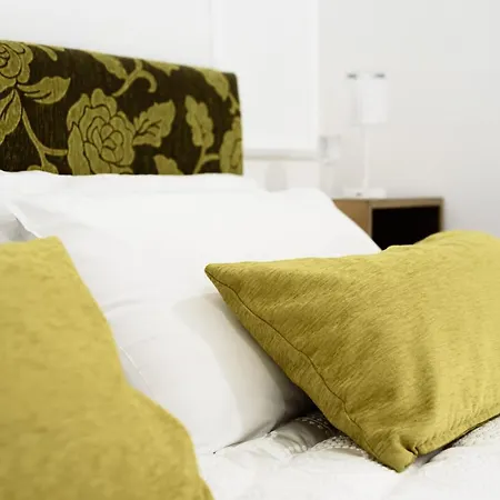 Random Bed & Breakfast Naples