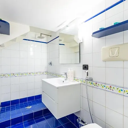 Mezzanine Studio In Mergellina By Wonderful Italy Napoli