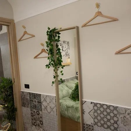Casina In Via Foria *