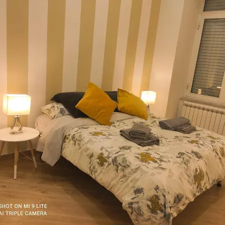 Borgo Di San Gennaro * Naples