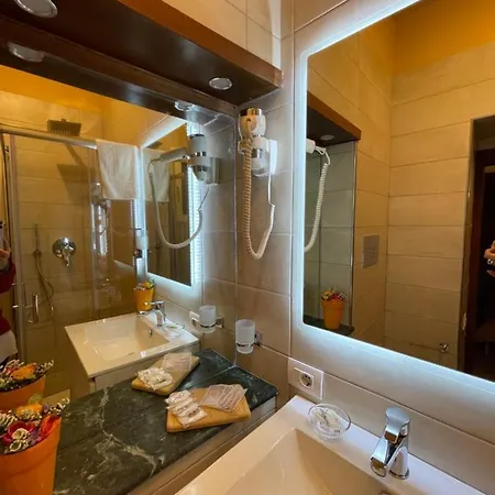 Guest house Napule E ... Naples