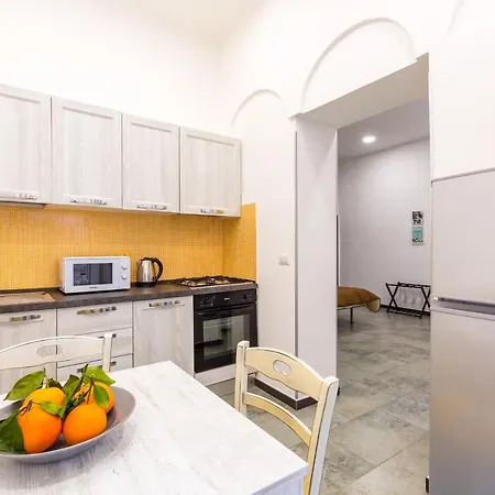 Gelso Complex And Flat By Napoliapartments * Neapel