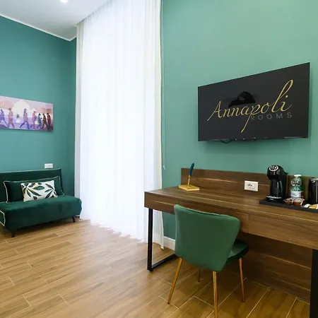 Annapoli Naples