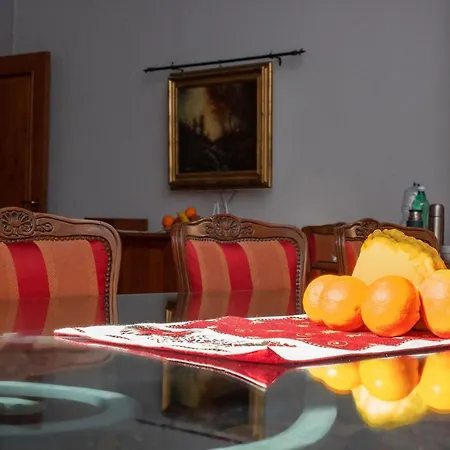 Bed & Breakfast Le Stanze Del Vicere Boutique 3*
