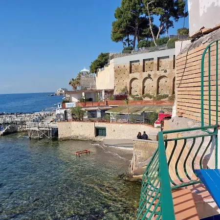Marechiaro House Bed & Breakfast *