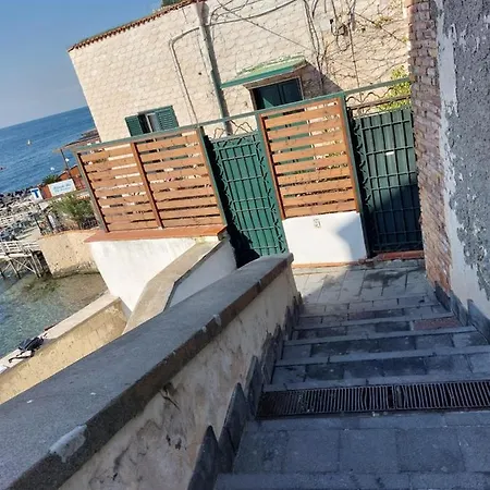 Marechiaro House *