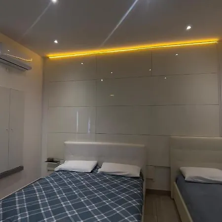 Bed & Breakfast International Garibaldi 3*